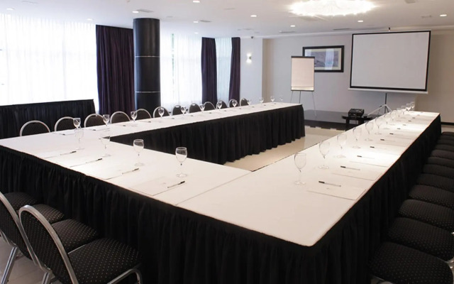 Neuquen Tower Hotel