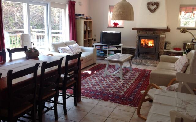 Cozy Chalet in Bohan Near Forest