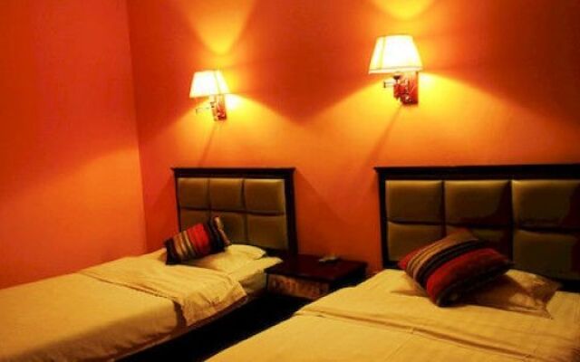 DengBa Hostel (Dunbar Inn Chiang Mai chain stores)