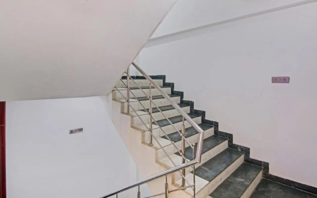 Collection O 70258 Hotel Wall Street