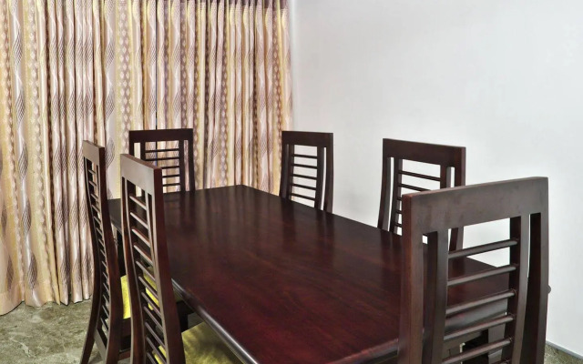 Kandyan Bluestar Villa