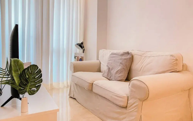 Best Deal and Elegant 2BR Apartment at Menteng Park