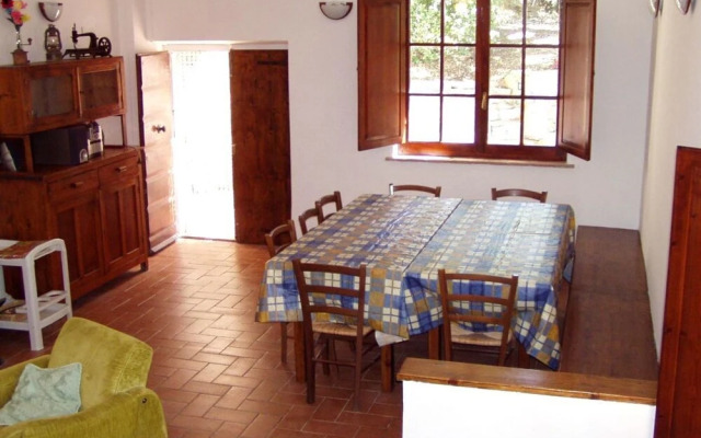 Splendid Relaxing Stay in the Tuscan Countryside