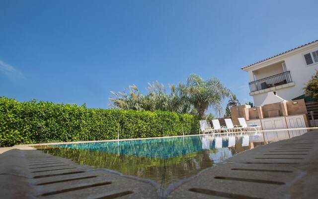 Beautiful Villa With Private Pool, Paralimni Villa 1235