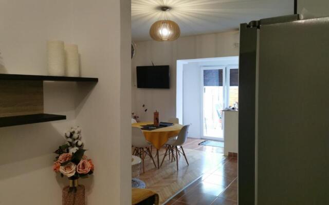 Dorothy Apartment