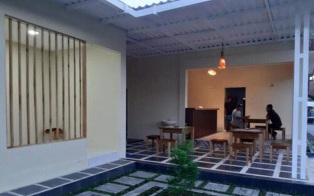 R3 Brawijaya Homestay