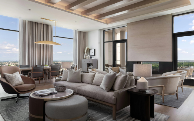 Loews Arlington - Image 7