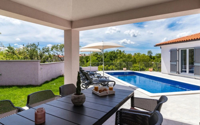 Villa Nana Comfortable Holiday Residence