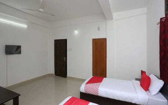 OYO 10912 Nirman Residency