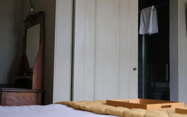 The Crown Inn Dial Post