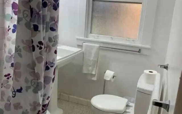 Cozy Private Rooms near UC Berkeley