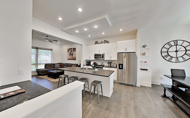 1050etln 3 Bedroom Townhouse