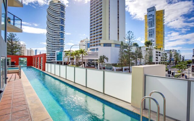 Broadbeach on the Park 2 Bedroom Apartment