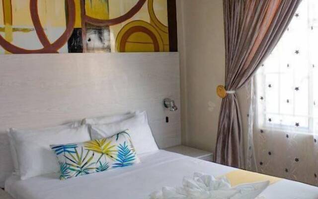 3 Doves Guest House