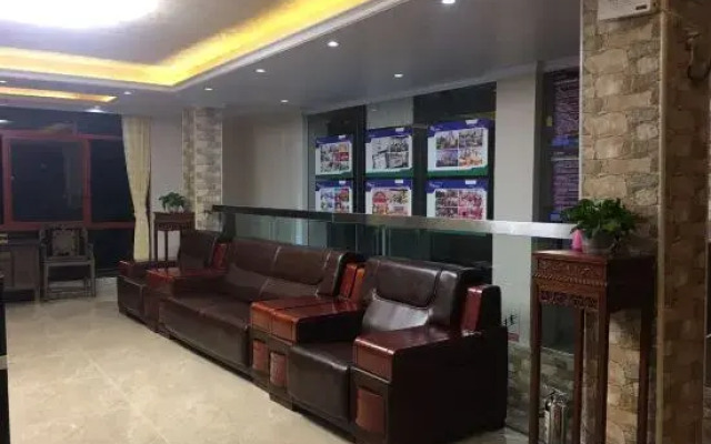 QionghaiZhongrui Inn