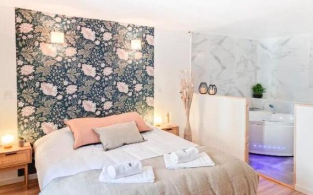 Majord'Home Spa 4*-L'élégance-Balnéo Vieille Ville