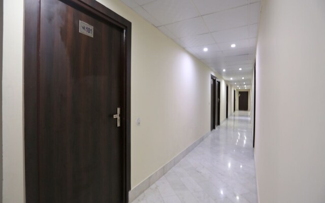 OYO 9629 Pearl International