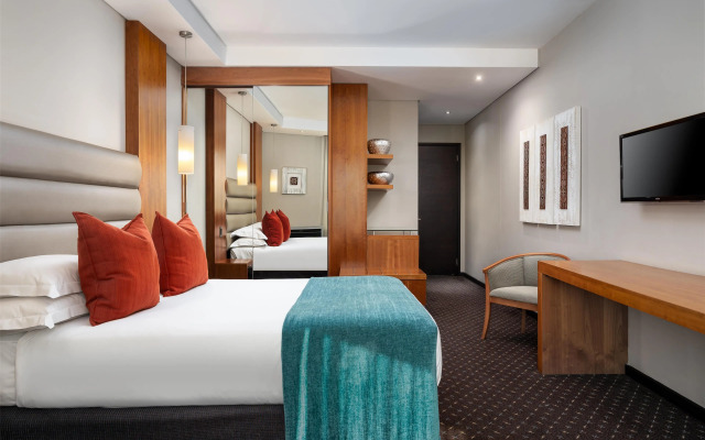Premier Hotel OR Tambo