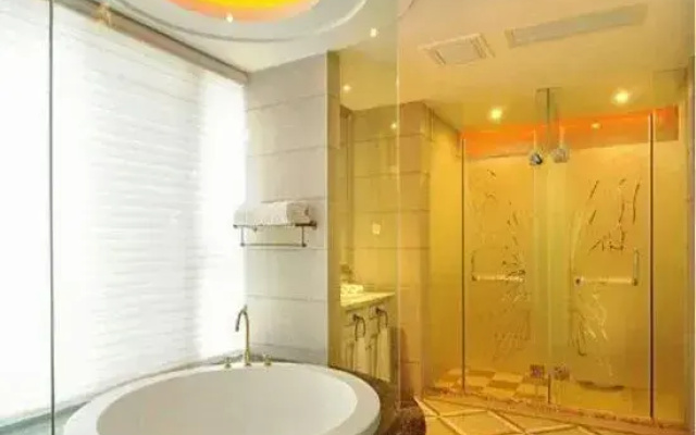 Chengdu French Theme Gold Palace