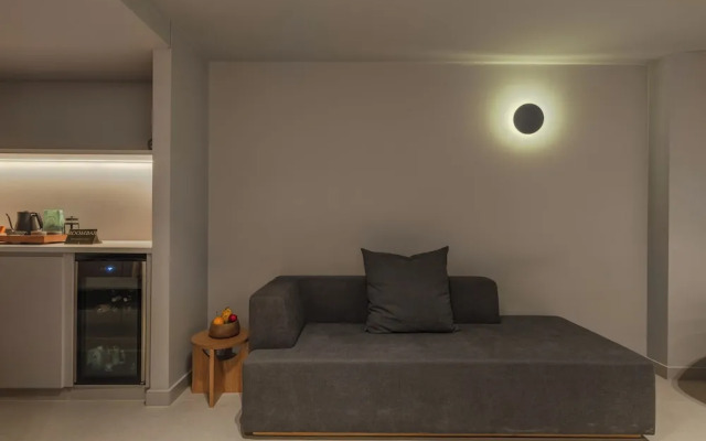 Wake BioHotel