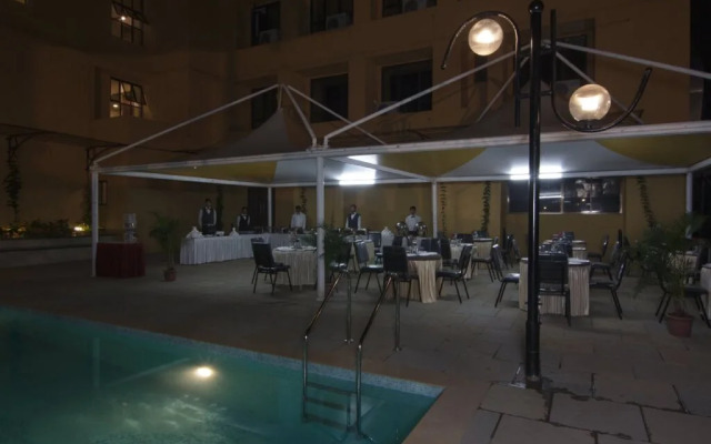 Hotel The Metropole - Phase Ii