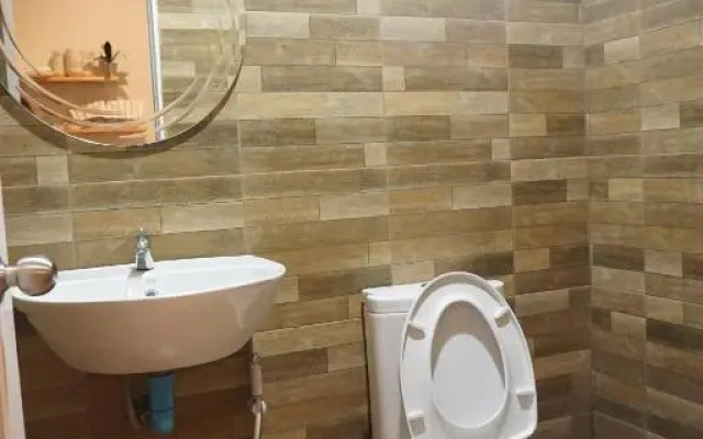 Khok Samet Chun Hostel
