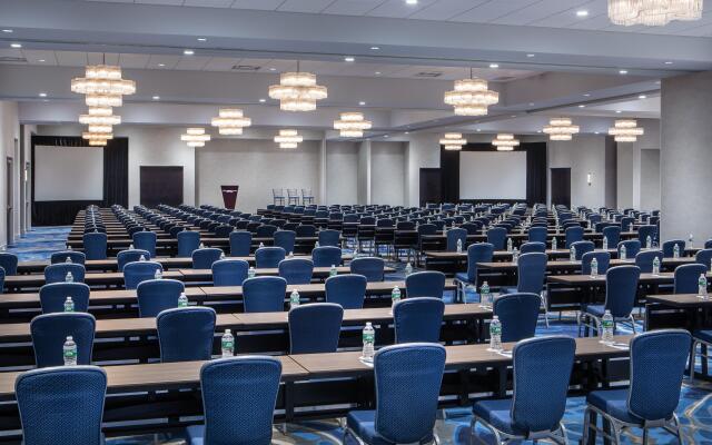 Crowne Plaza Boston - Woburn by IHG