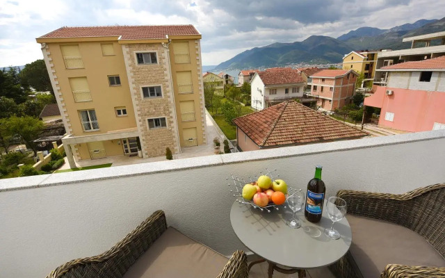 Sea Point II Apart hotel Tivat