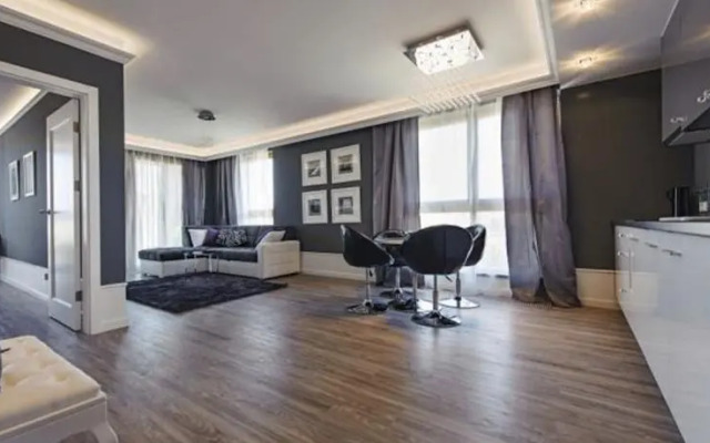 Flatinfo Aura Szafarnia