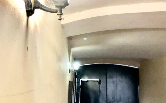 Апартаменты на проспекте Английский 24