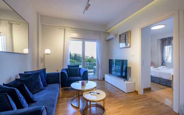 Lush Sapphire apt in the heart of Athens