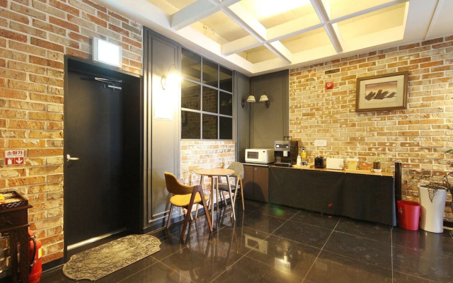 Jinju Broadway 42nd Street