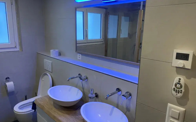 Spring Inn Apartments