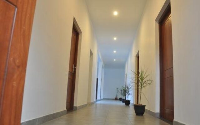 Aarya Hotel