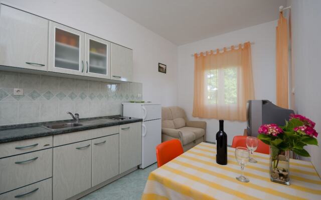Apartments Marija & Lino