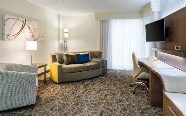 Courtyard by Marriott Miami Downtown