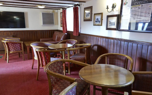 Queens Head Htl Milton Ernest