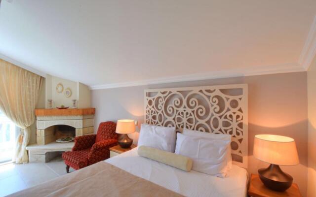 Sweet Home River Hotel