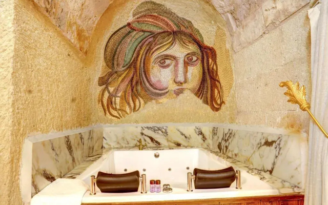 Kasr-i Kapadokya Cave Suites
