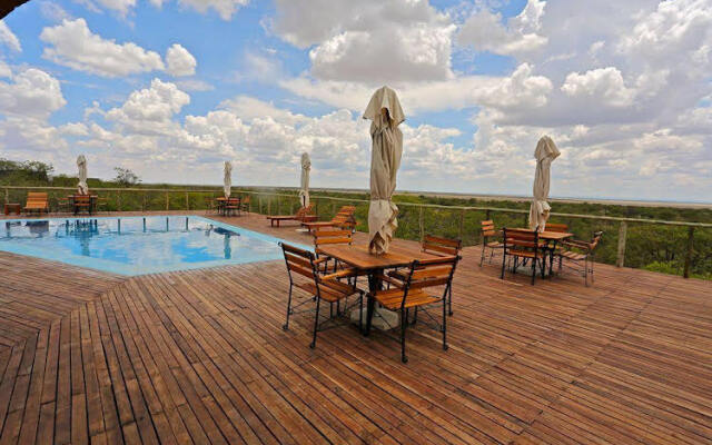 Uukwaluudhi Safari Lodge