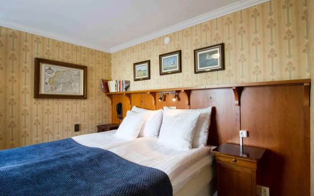 Mayfair Hotel Tunneln