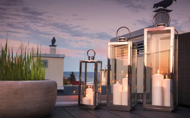 Sky and Sea Apartment by Renters