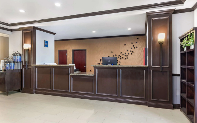 Best Western Carthage Inn & Suites