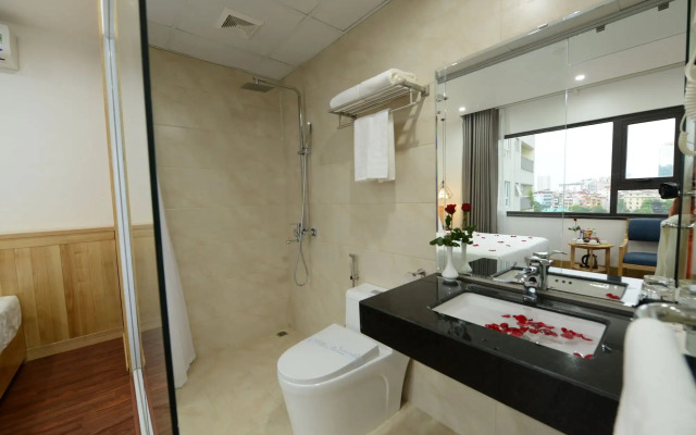Blue Hanoi Inn City Hotel