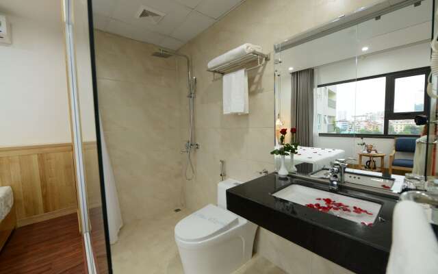 Blue Hanoi Inn City Hotel