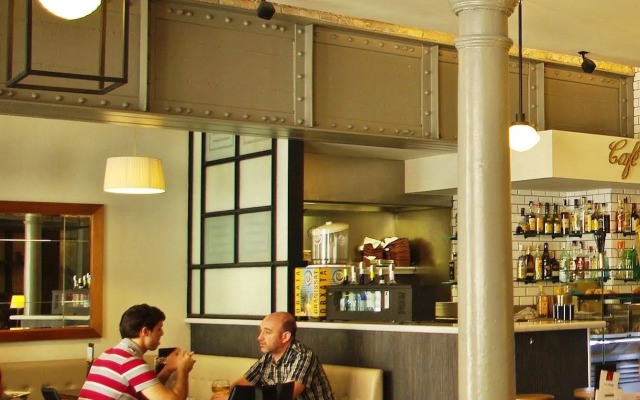 Peninsular Hotel