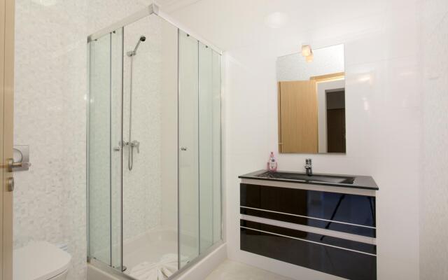 Stunning Sea View Lagos Apartment by Ideal Homes