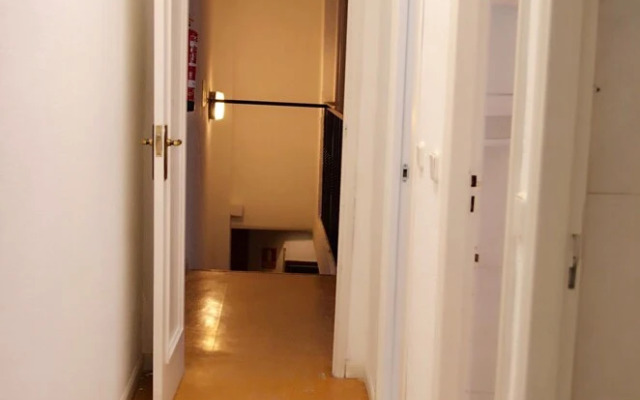 Hostel 18