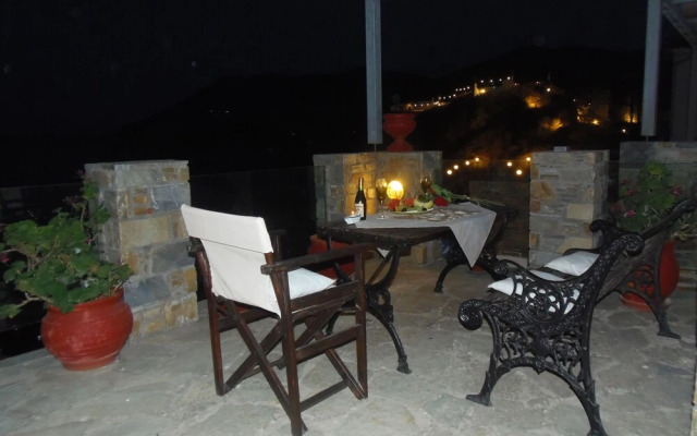 Studios Milos Skopelos-Where the Sea Meets the Sky