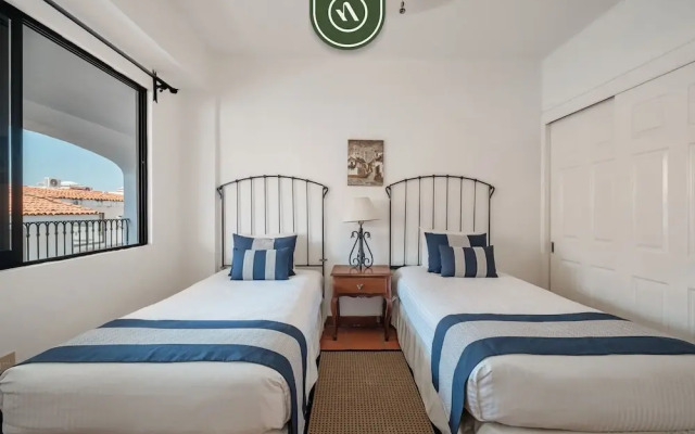 One Beach Street 310 C